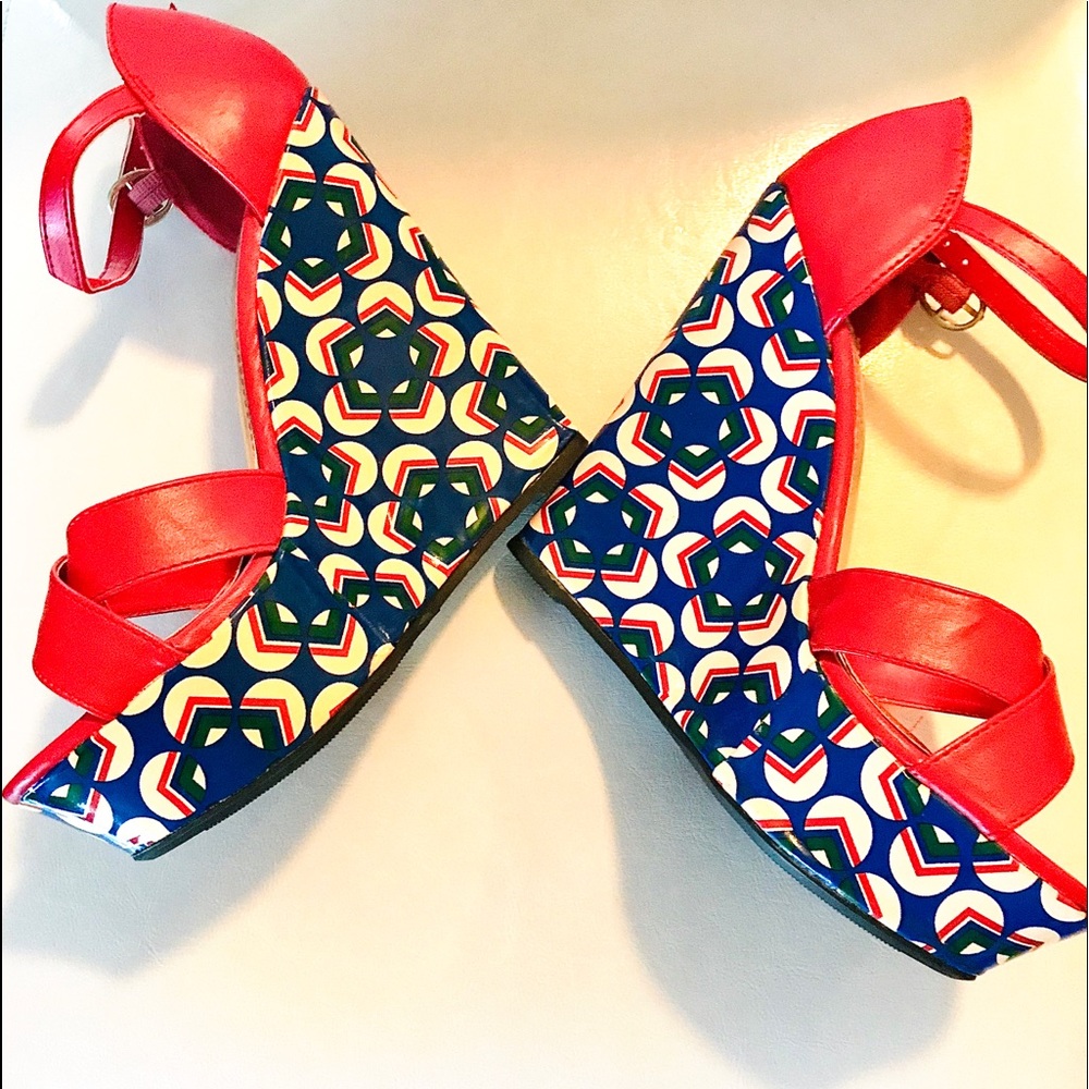 BAMBOO RED Leather Wedges